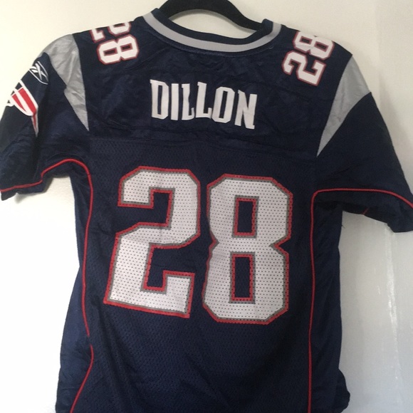 Child’s #28 Patriots Jersey! - Picture 2 of 3